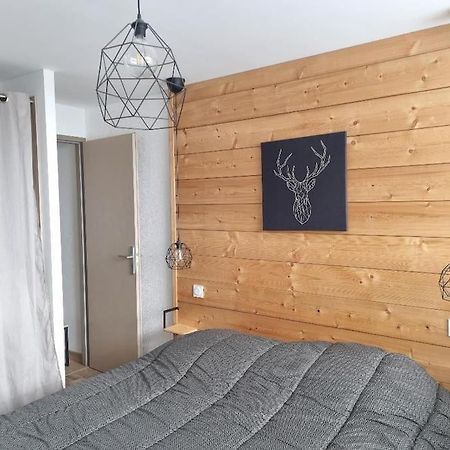 Appartement Tres Lumineux Egat Екстериор снимка