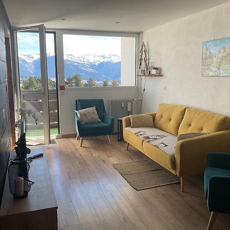 Appartement Tres Lumineux Egat Екстериор снимка